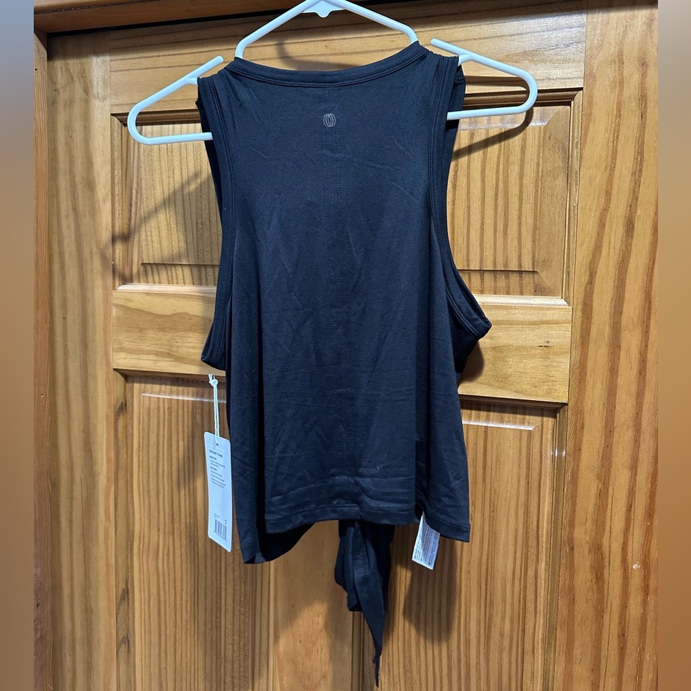 Balance Collection Tie Front Active Tank - Picture 2 of 7